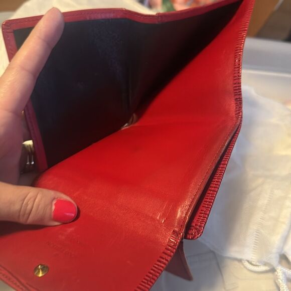 VTG *Louis Vuitton* Red Leather Epi Trifold Small Wallet Coin Purse - Picture 4 of 9